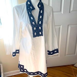 NWOT White tunic dress by Monelle navy embroidery M sz 6